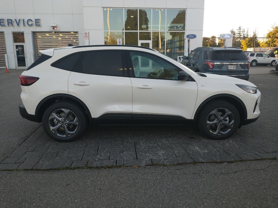 new 2025 Ford Escape car, priced at $41,394