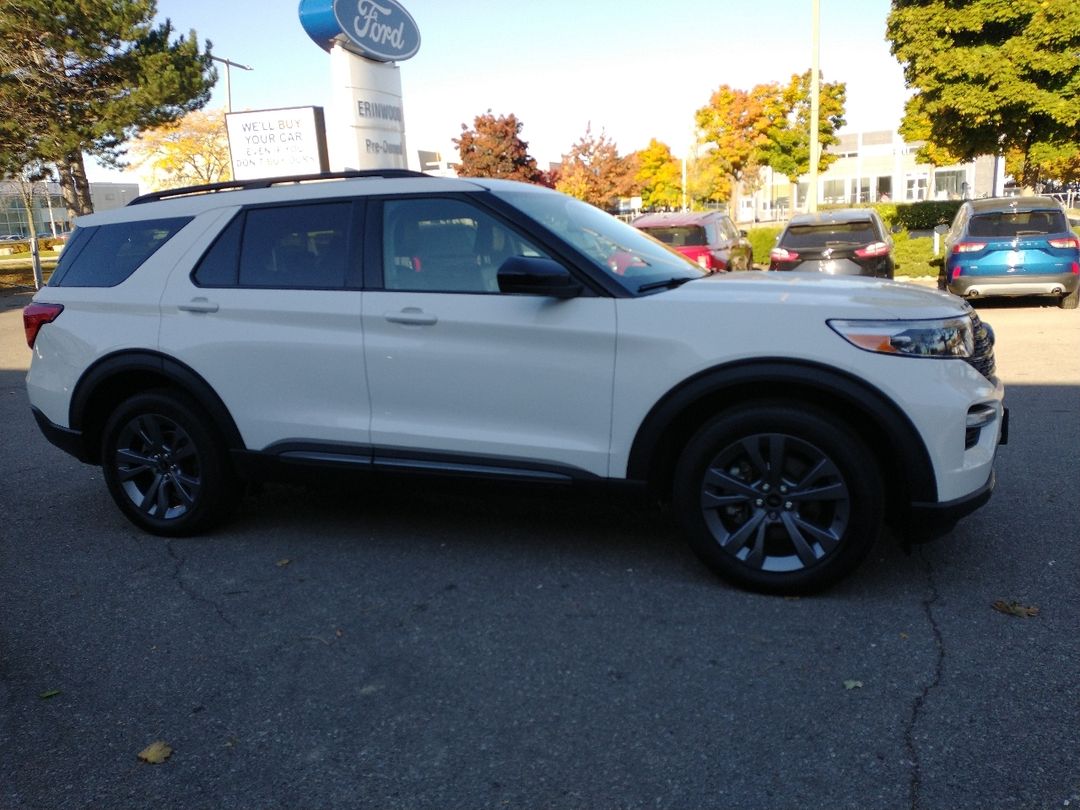 used 2022 Ford Explorer car, priced at $33,998