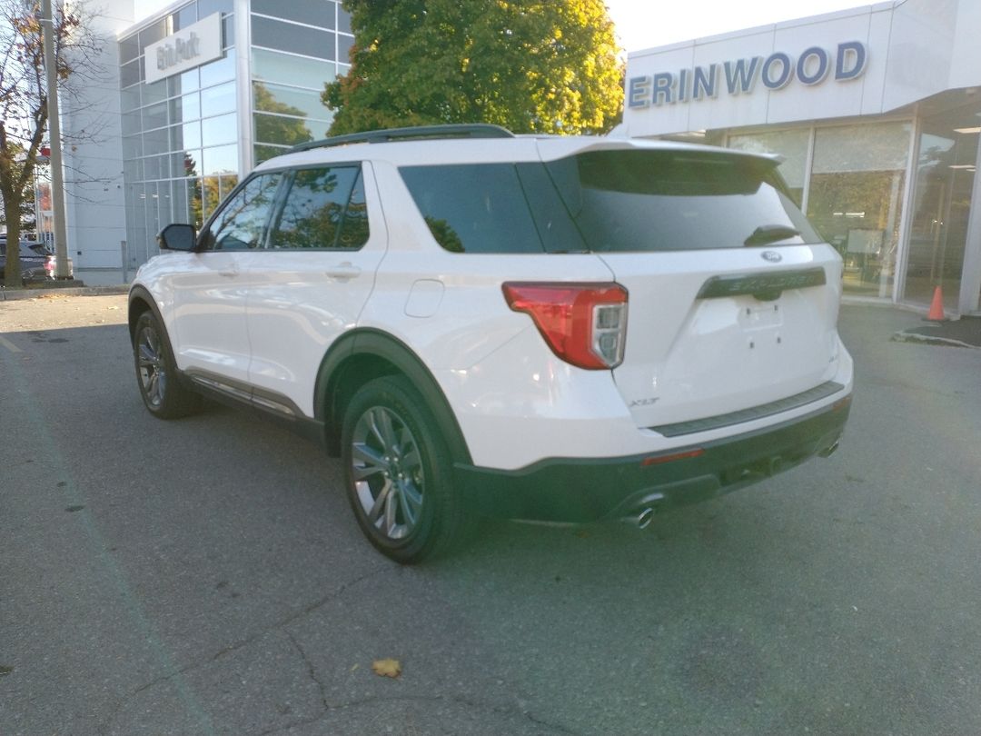 used 2022 Ford Explorer car, priced at $33,998