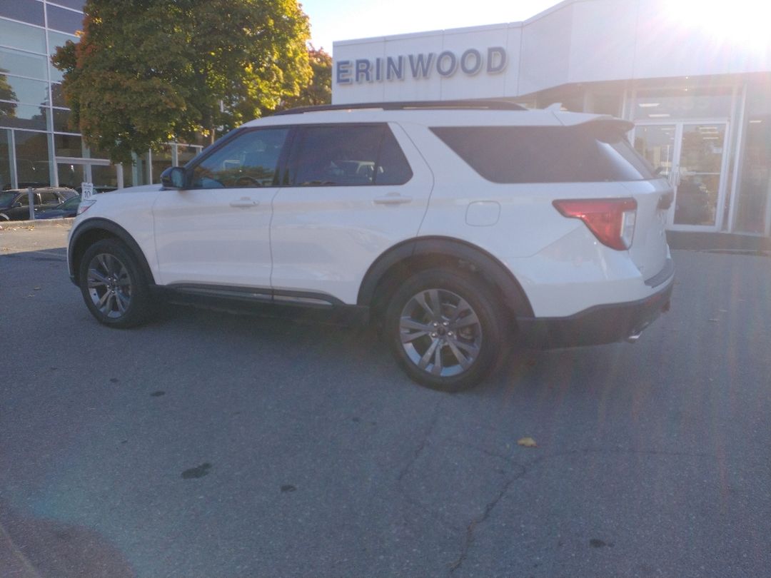 used 2022 Ford Explorer car, priced at $33,998