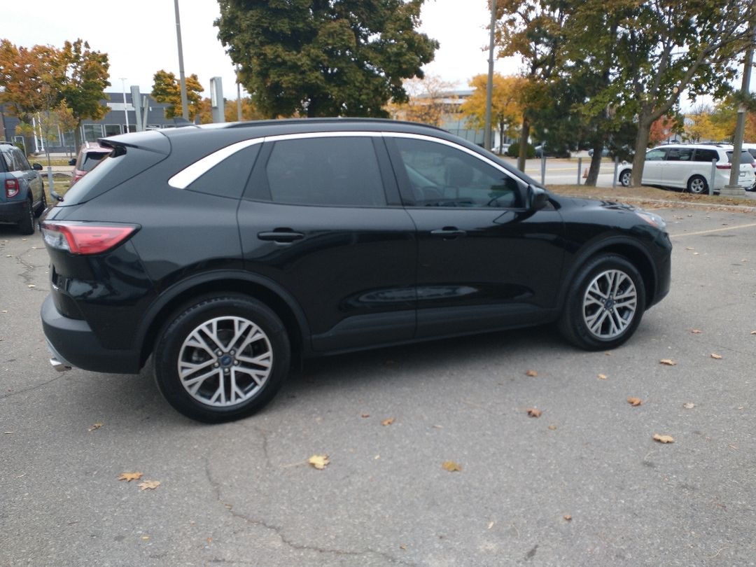 used 2021 Ford Escape car, priced at $24,998