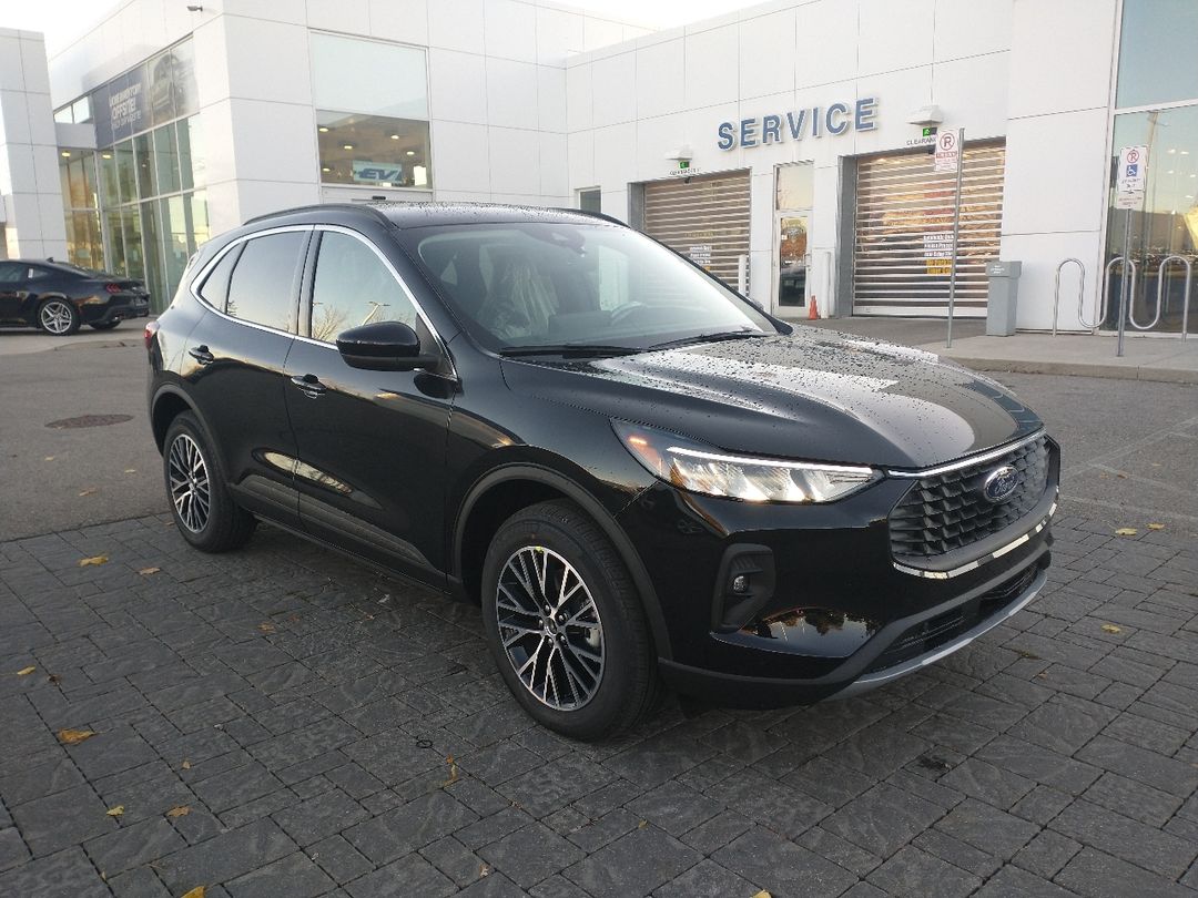 new 2025 Ford Escape car, priced at $46,494