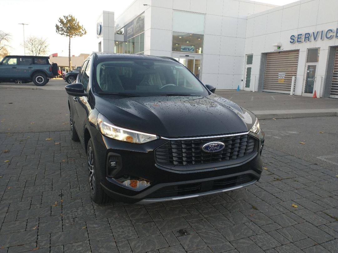 new 2025 Ford Escape car, priced at $46,494