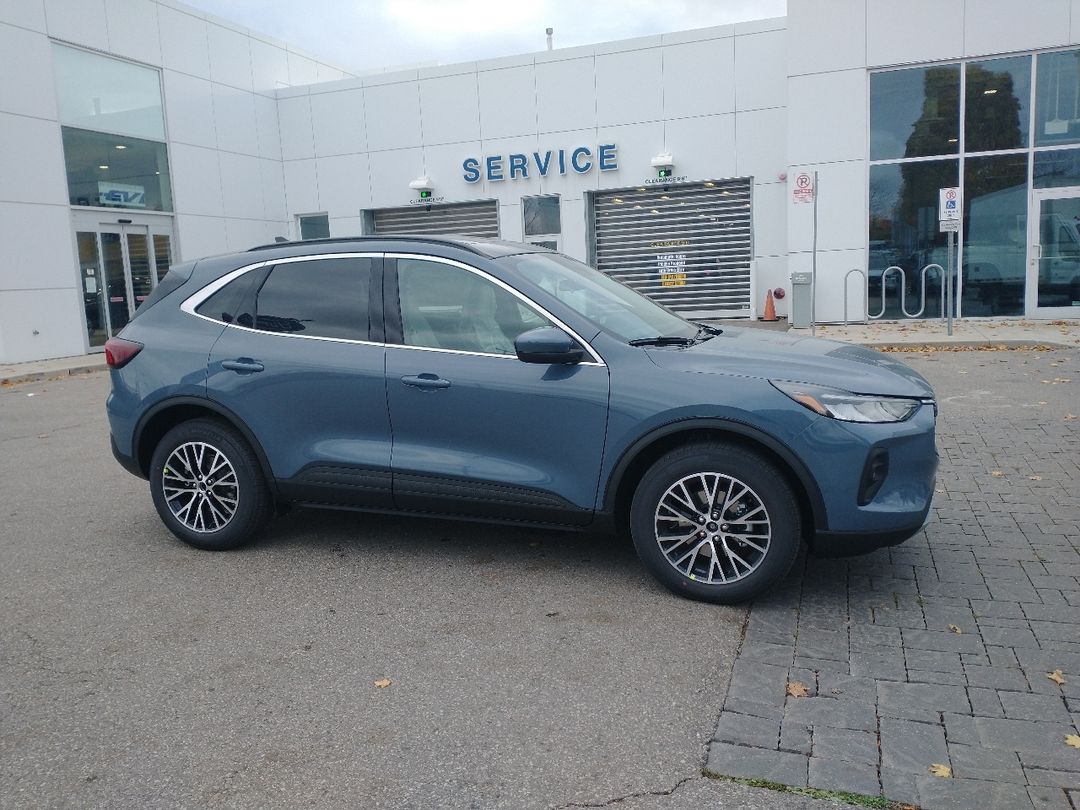 new 2025 Ford Escape car, priced at $48,344