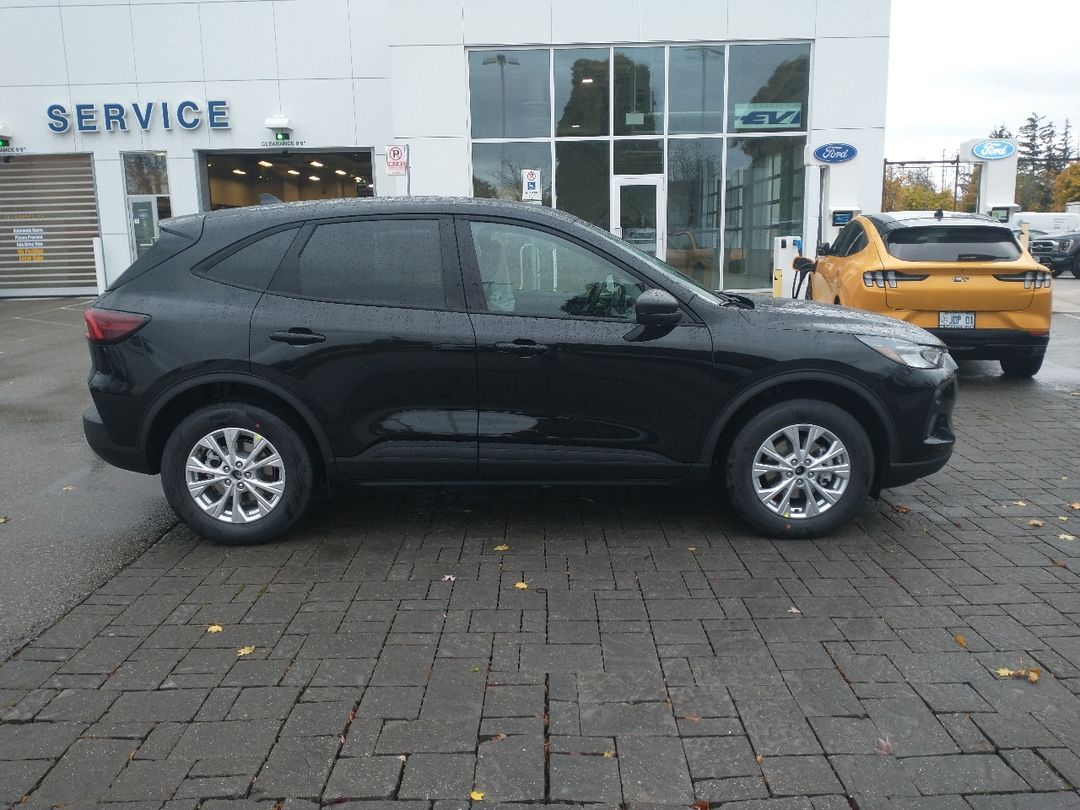 new 2025 Ford Escape car, priced at $39,244