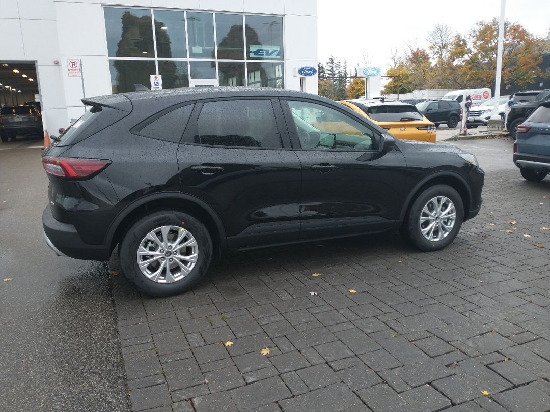 new 2025 Ford Escape car, priced at $39,244