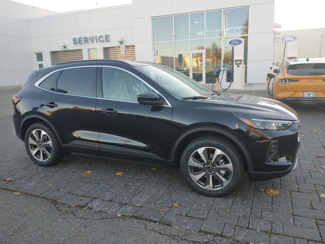 new 2025 Ford Escape car, priced at $50,394