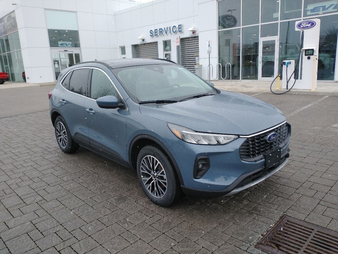 new 2025 Ford Escape car, priced at $44,594