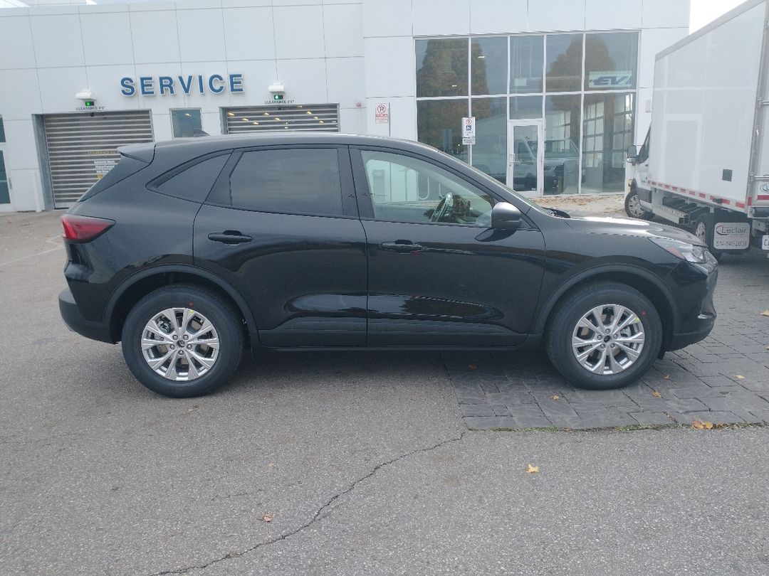 new 2025 Ford Escape car, priced at $38,594