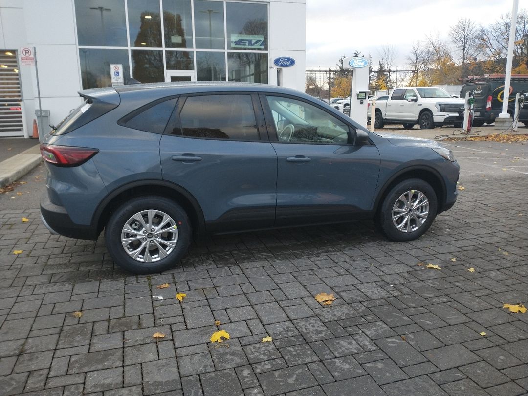 new 2025 Ford Escape car, priced at $36,443