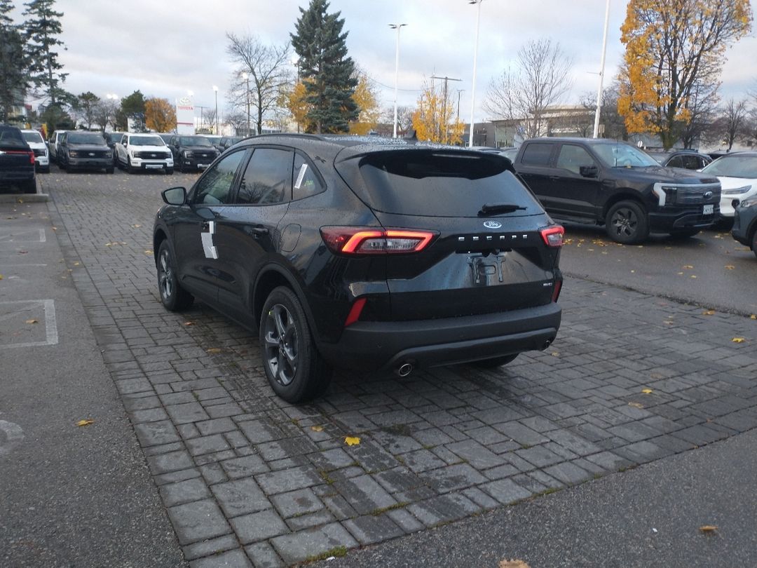 new 2025 Ford Escape car, priced at $37,094