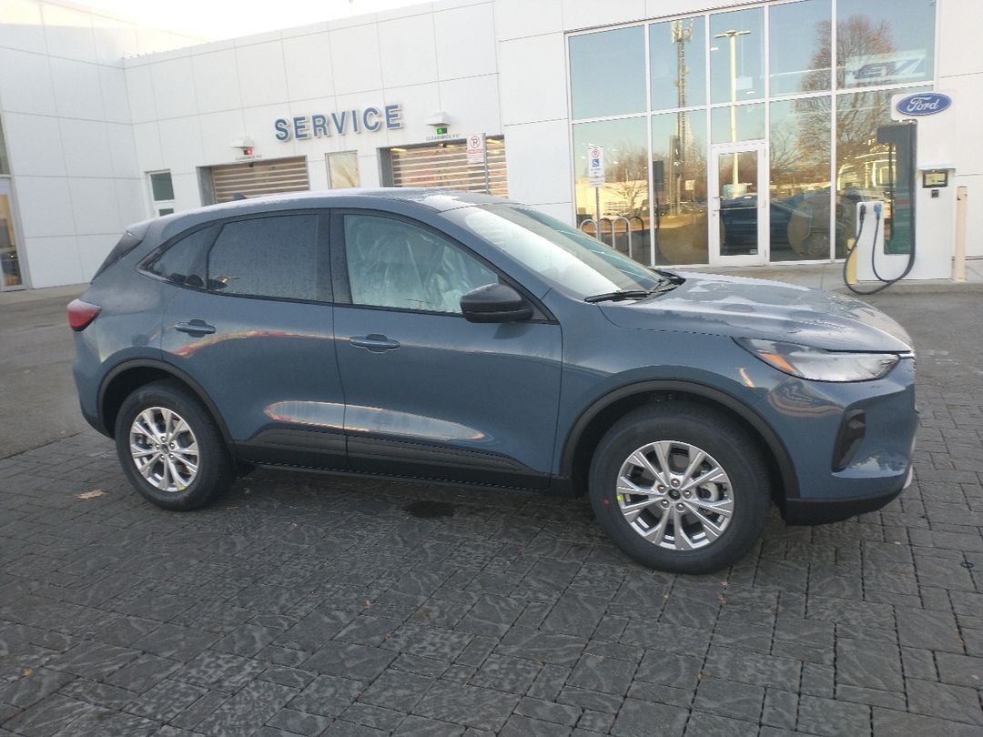 new 2025 Ford Escape car, priced at $35,693