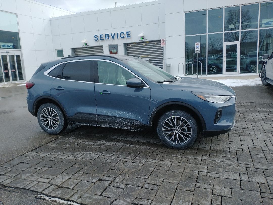 new 2025 Ford Escape car, priced at $44,894