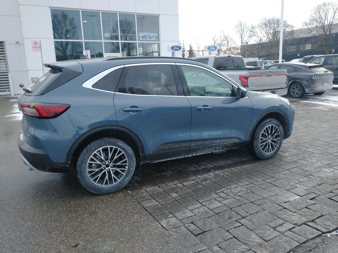 new 2025 Ford Escape car, priced at $44,894