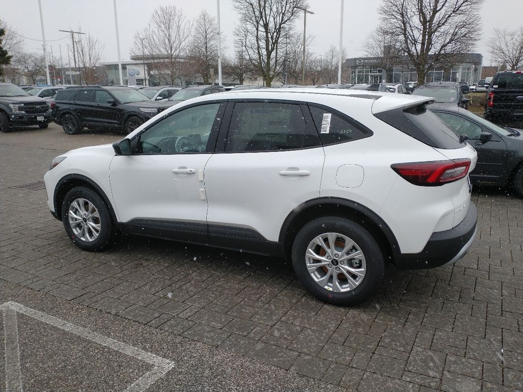 new 2025 Ford Escape car, priced at $36,194