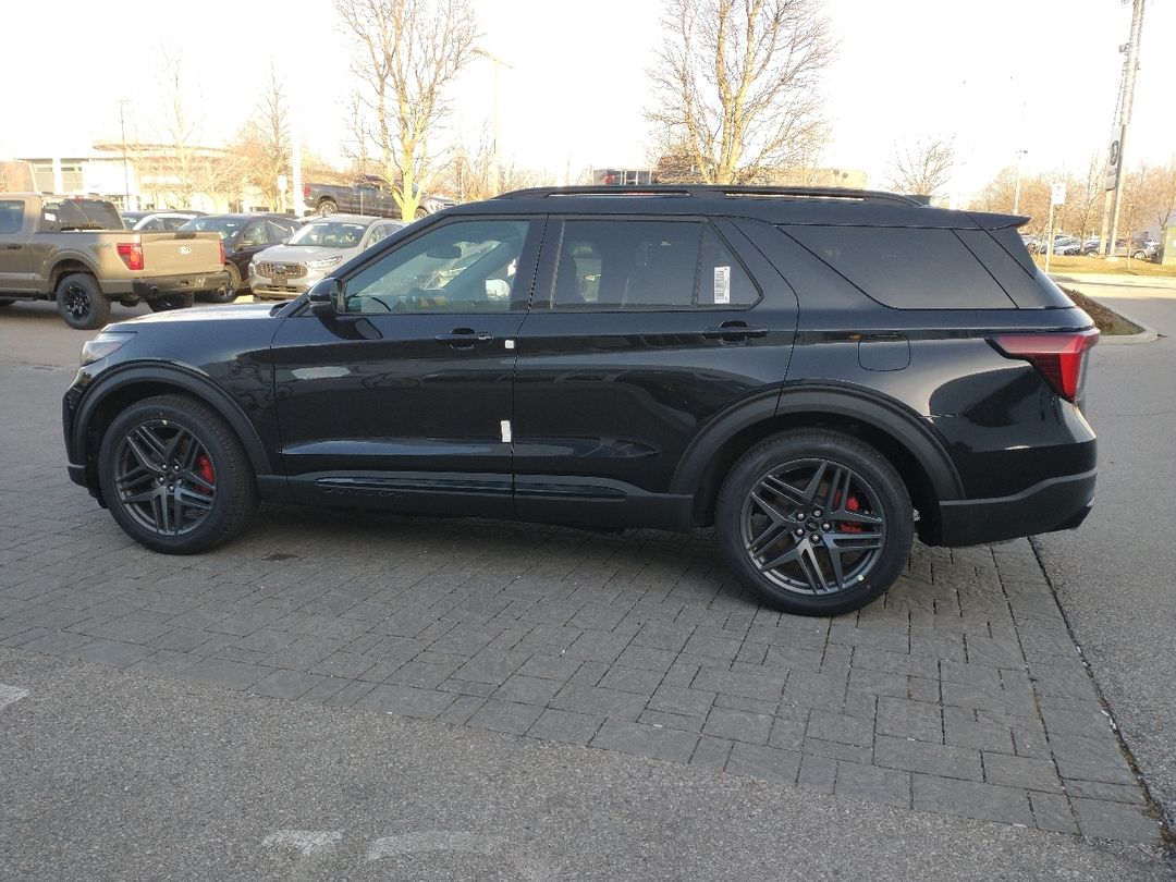 new 2025 Ford Explorer car, priced at $71,980