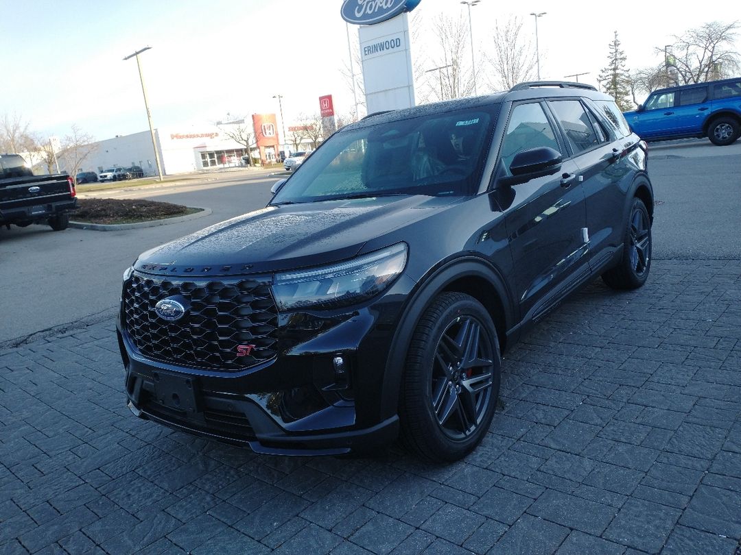 new 2025 Ford Explorer car, priced at $71,980