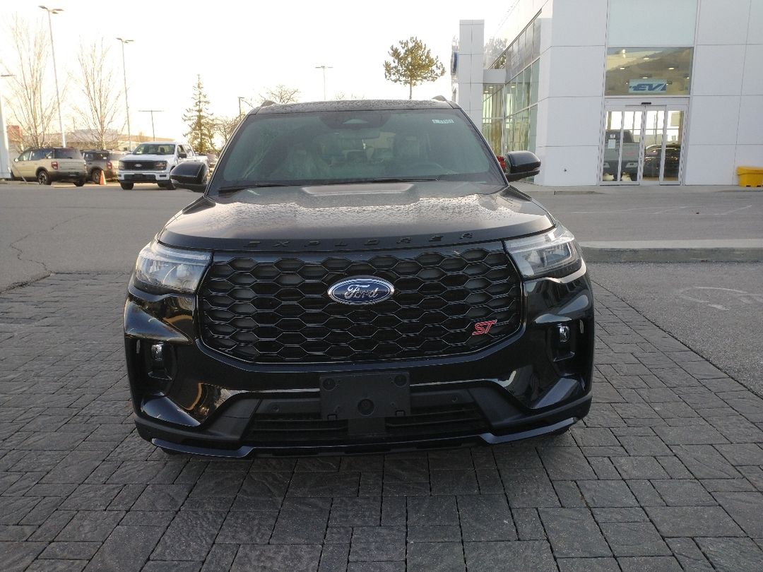 new 2025 Ford Explorer car, priced at $71,980