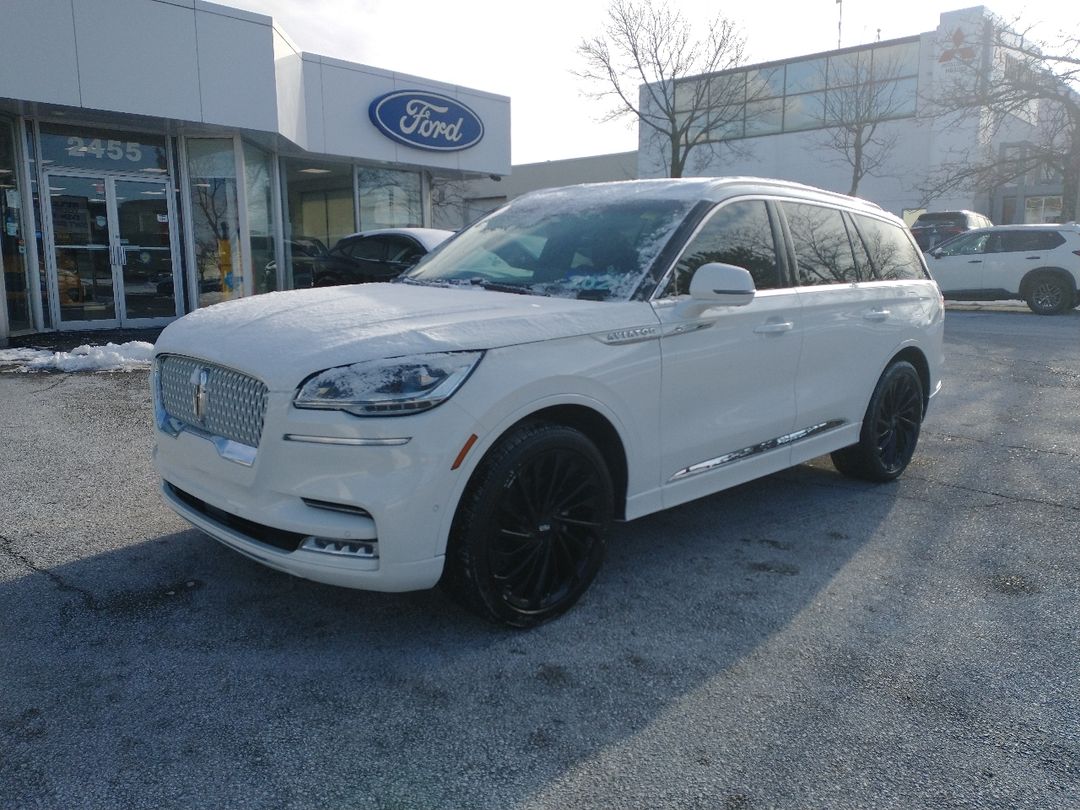 used 2022 Lincoln Aviator car, priced at $57,998