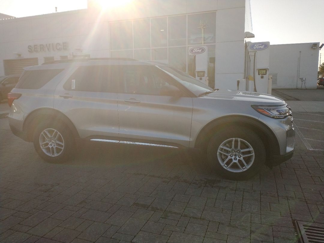 new 2025 Ford Explorer car, priced at $53,030