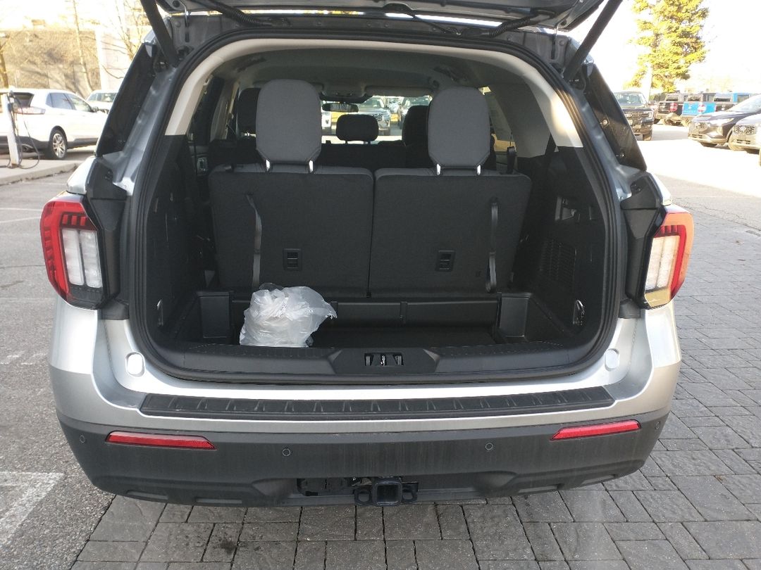 new 2025 Ford Explorer car, priced at $53,030