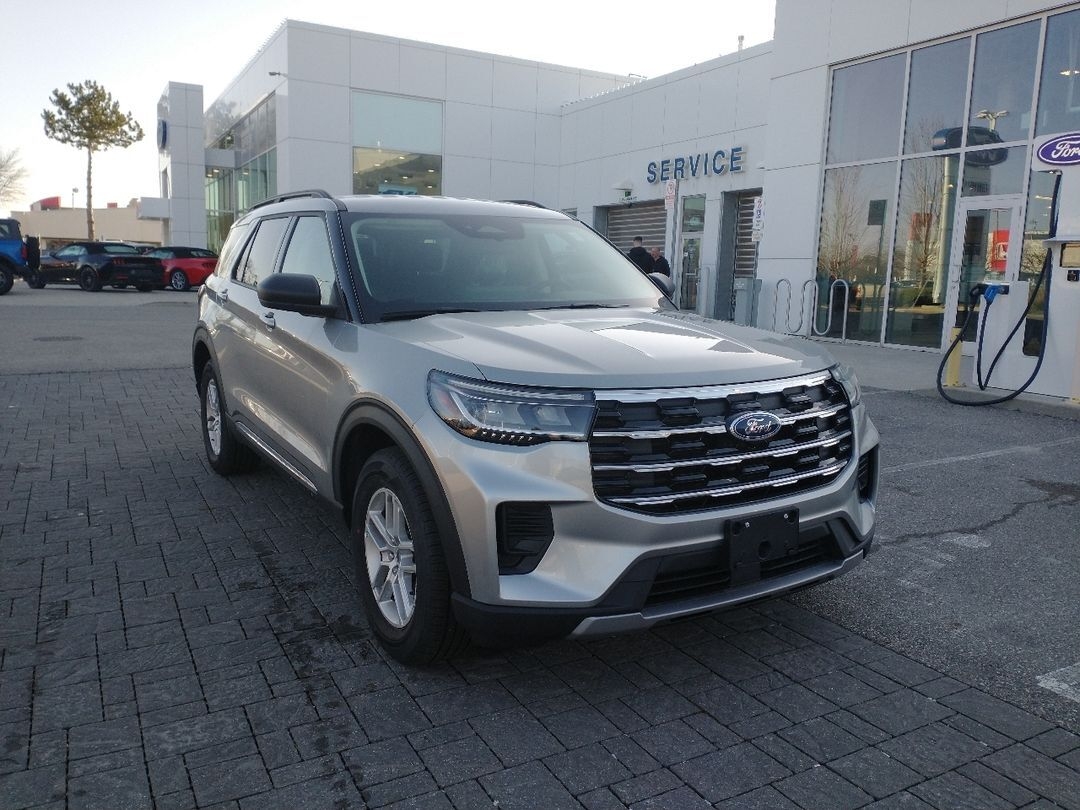 new 2025 Ford Explorer car, priced at $52,680