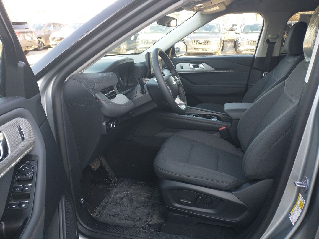 new 2025 Ford Explorer car, priced at $53,030