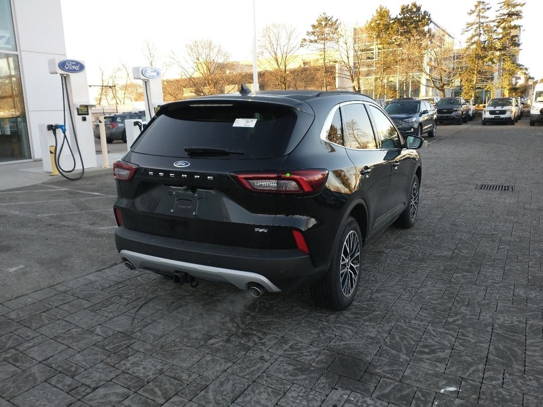 new 2025 Ford Escape car, priced at $39,594