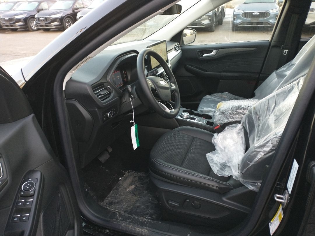 new 2025 Ford Escape car, priced at $39,594