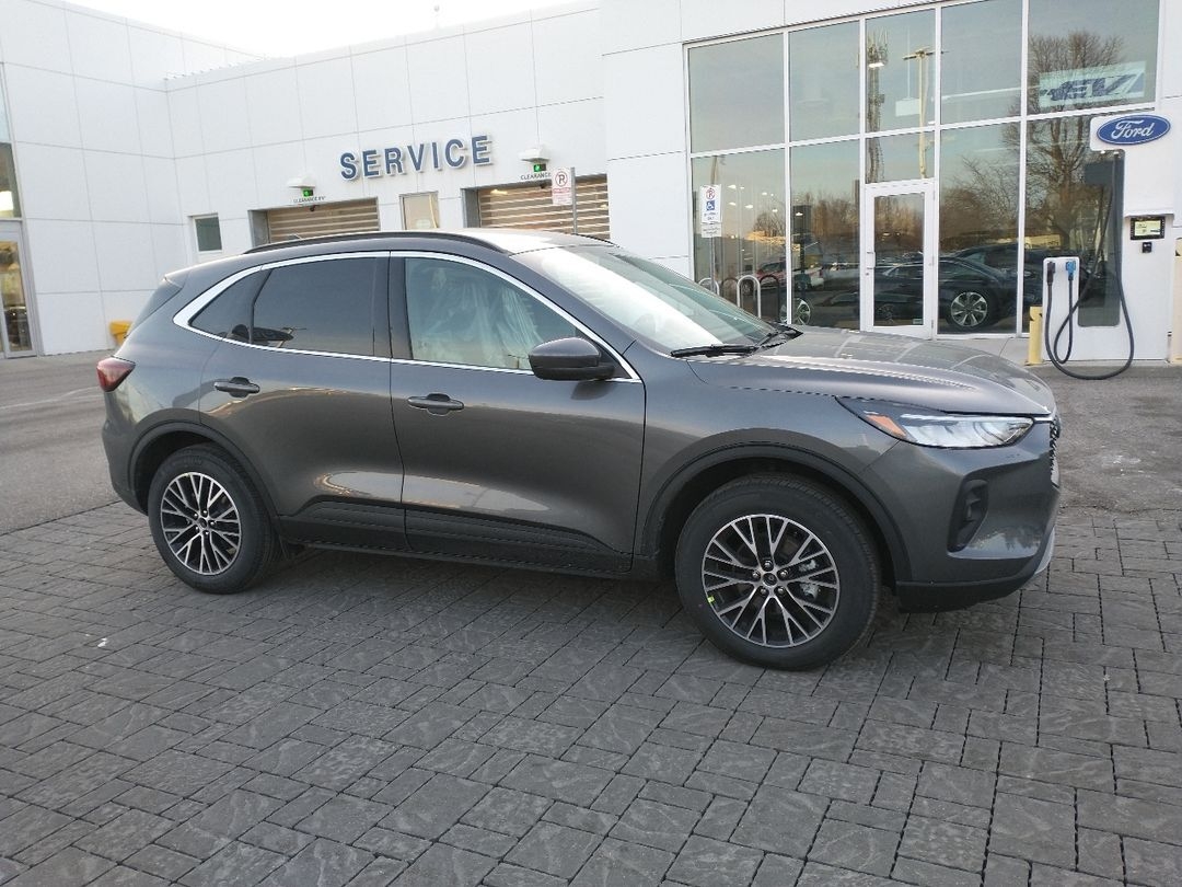 new 2025 Ford Escape car, priced at $40,408