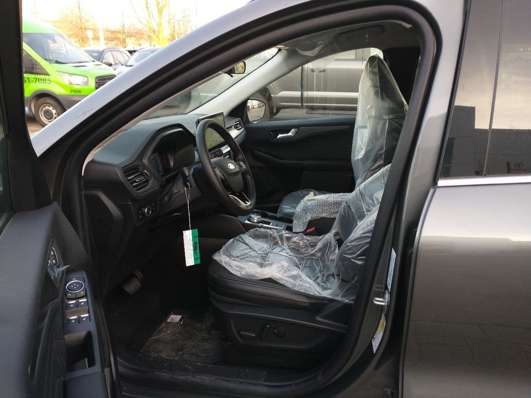 new 2025 Ford Escape car, priced at $40,408