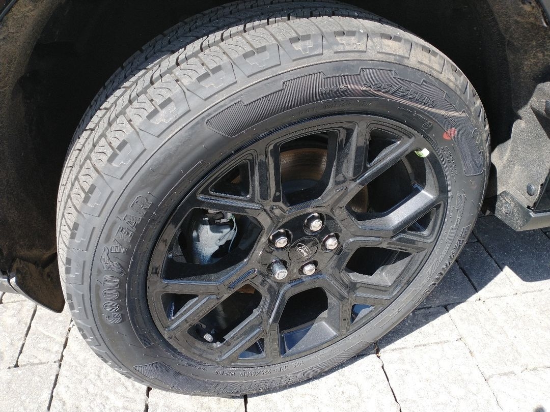 new 2025 Ford Maverick car, priced at $45,095