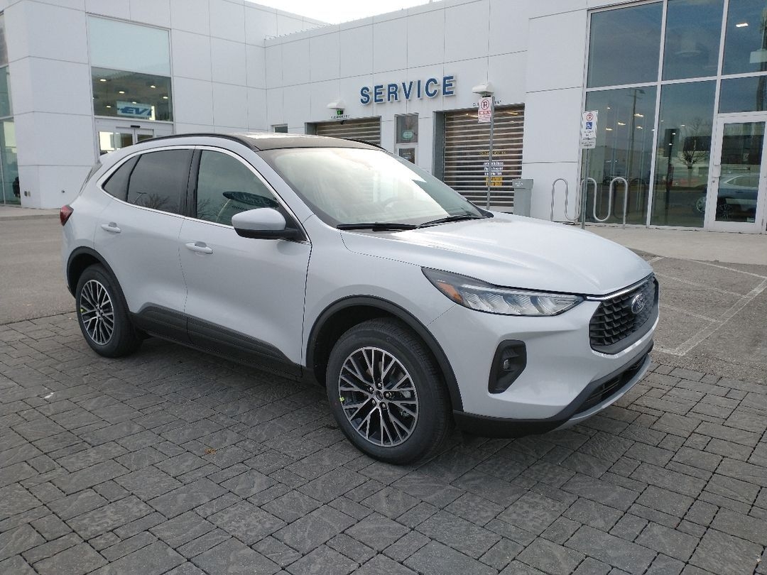 new 2025 Ford Escape car, priced at $42,036
