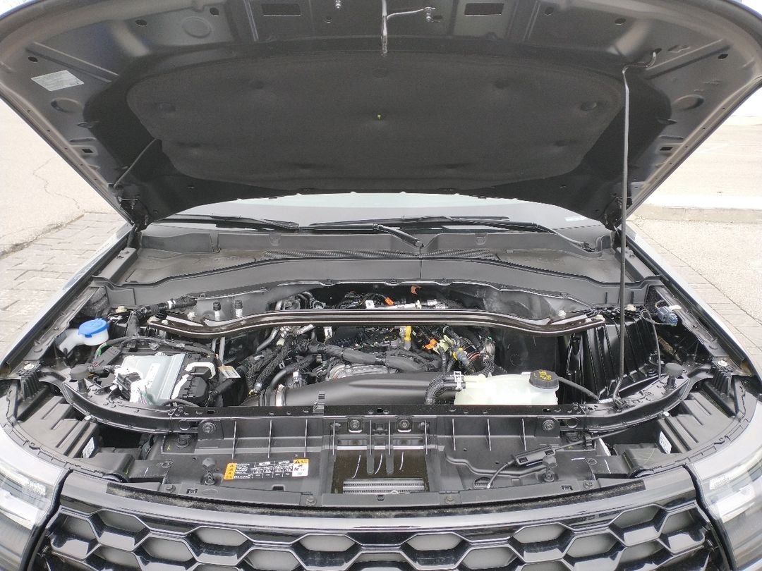 new 2025 Ford Explorer car, priced at $61,115