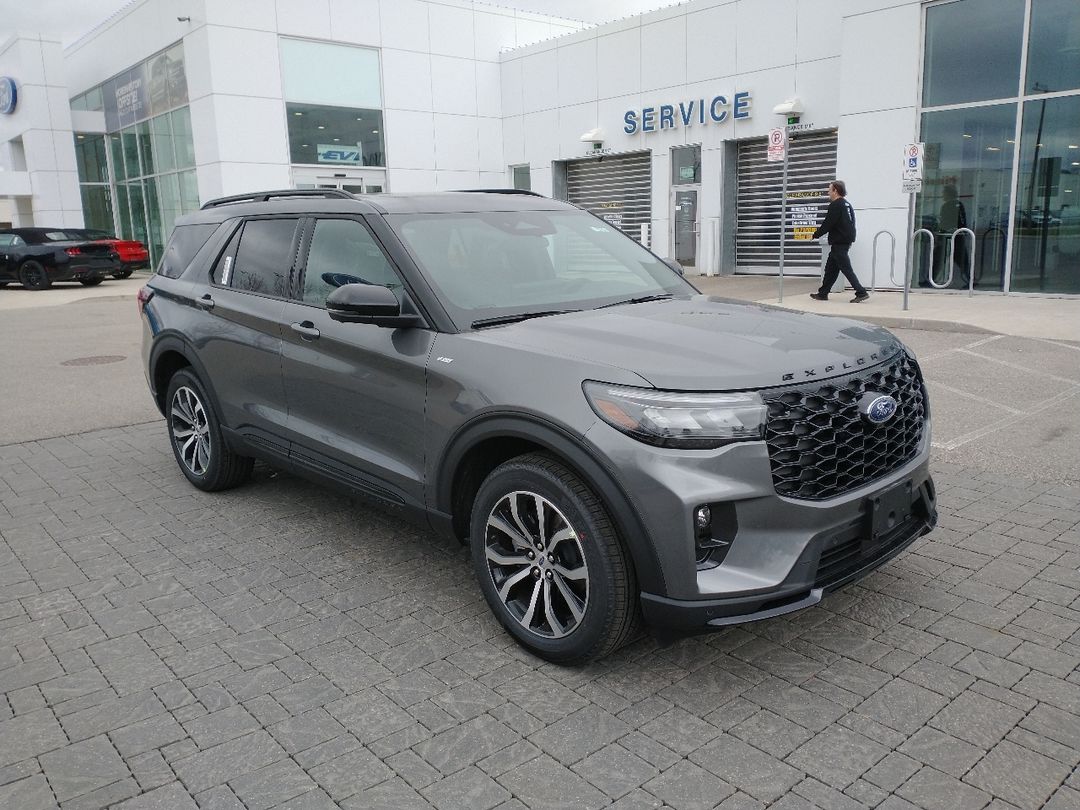 new 2025 Ford Explorer car, priced at $61,115