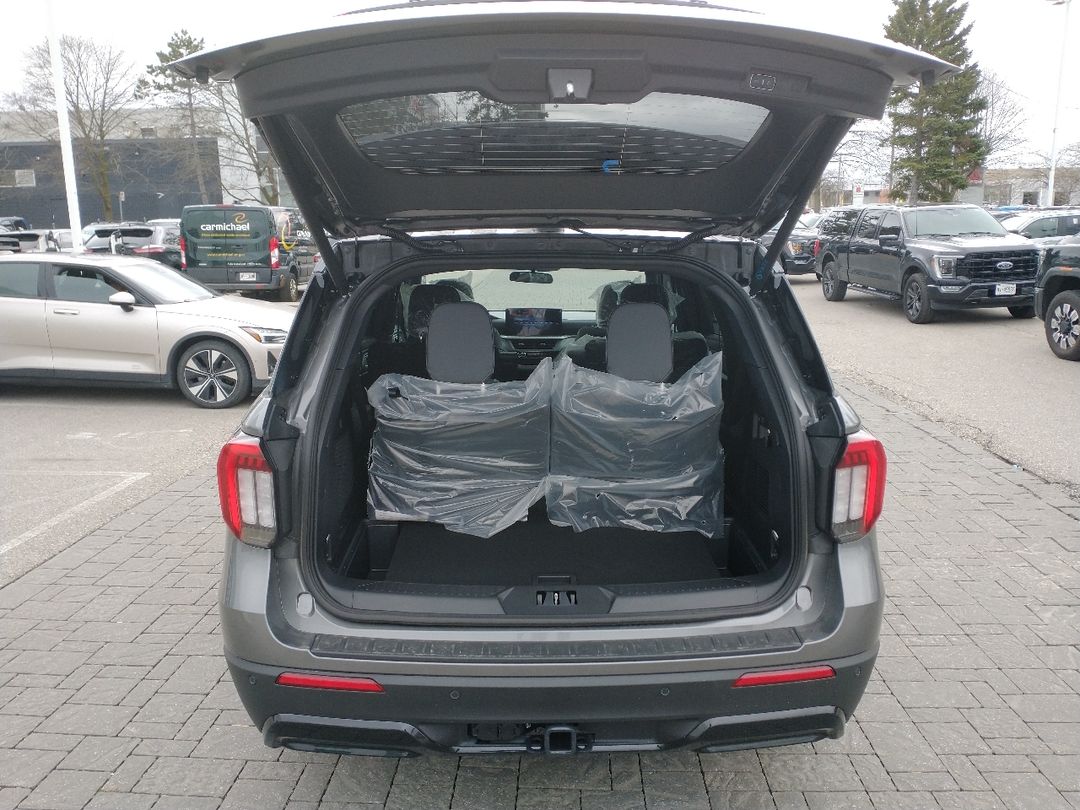 new 2025 Ford Explorer car, priced at $61,115