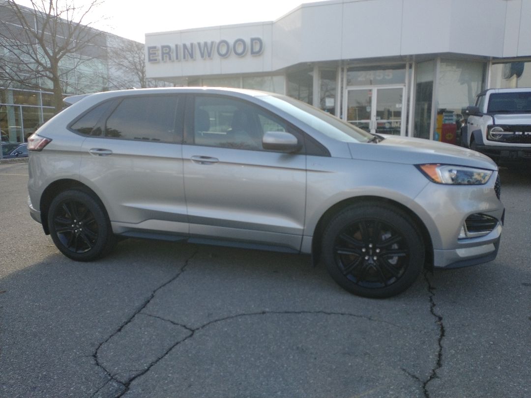 used 2022 Ford Edge car, priced at $37,998