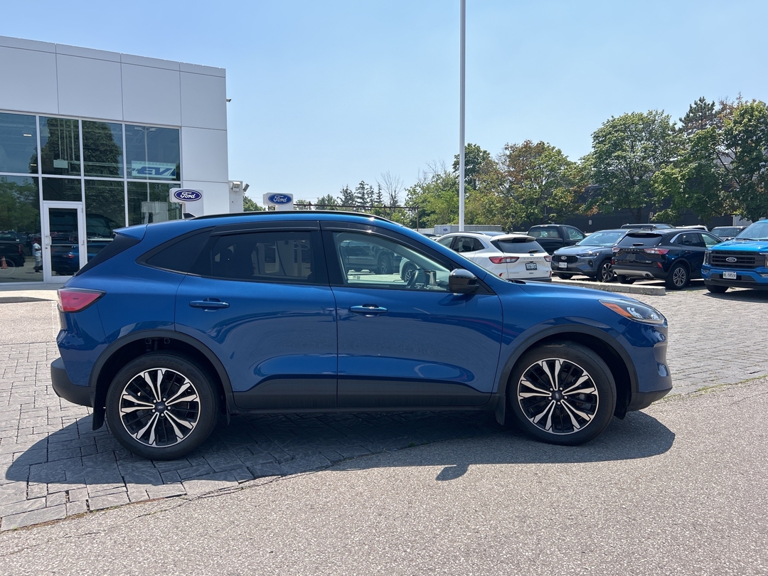 used 2022 Ford Escape car, priced at $31,998