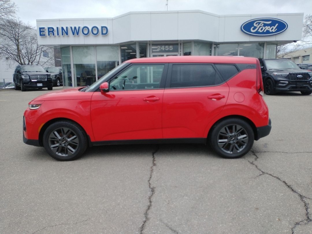 used 2021 Kia Soul car, priced at $17,998
