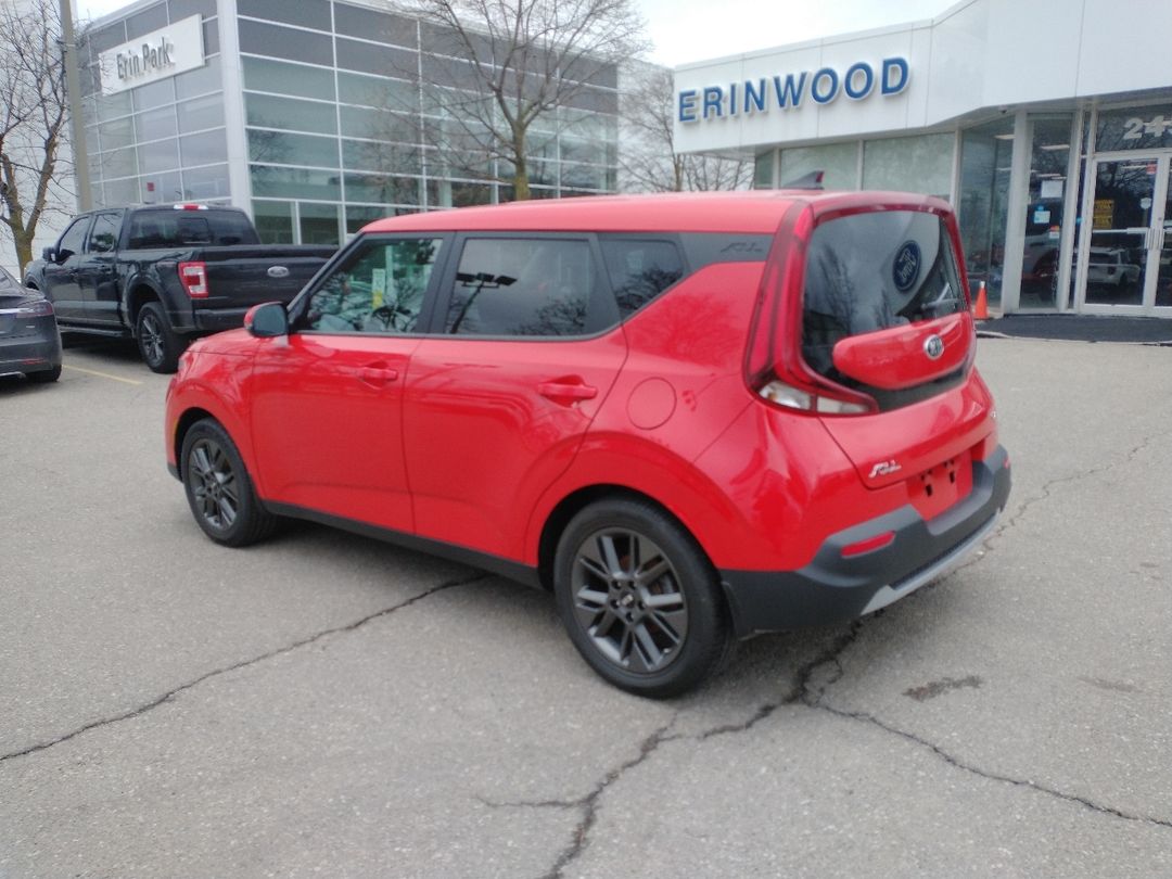 used 2021 Kia Soul car, priced at $17,998