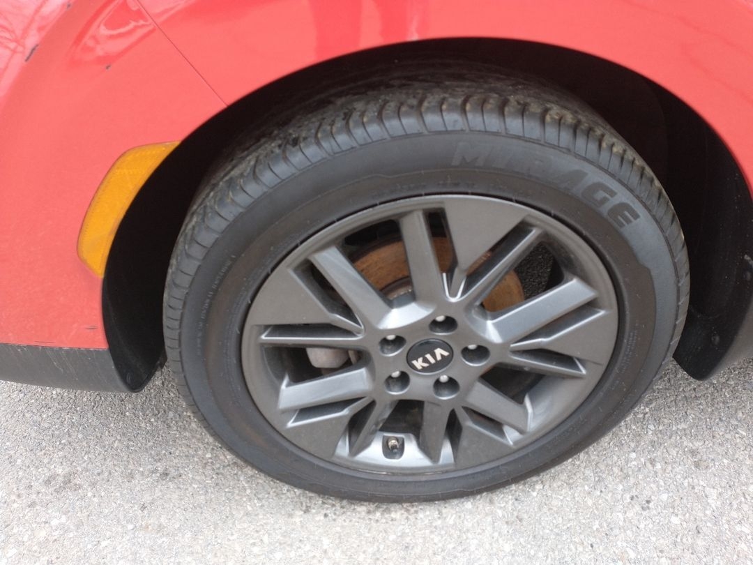 used 2021 Kia Soul car, priced at $17,998