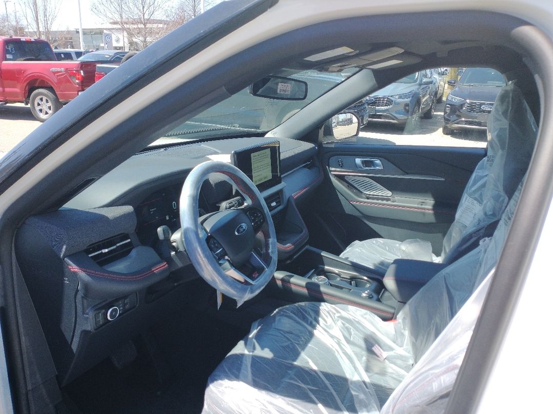 new 2025 Ford Explorer car, priced at $73,365