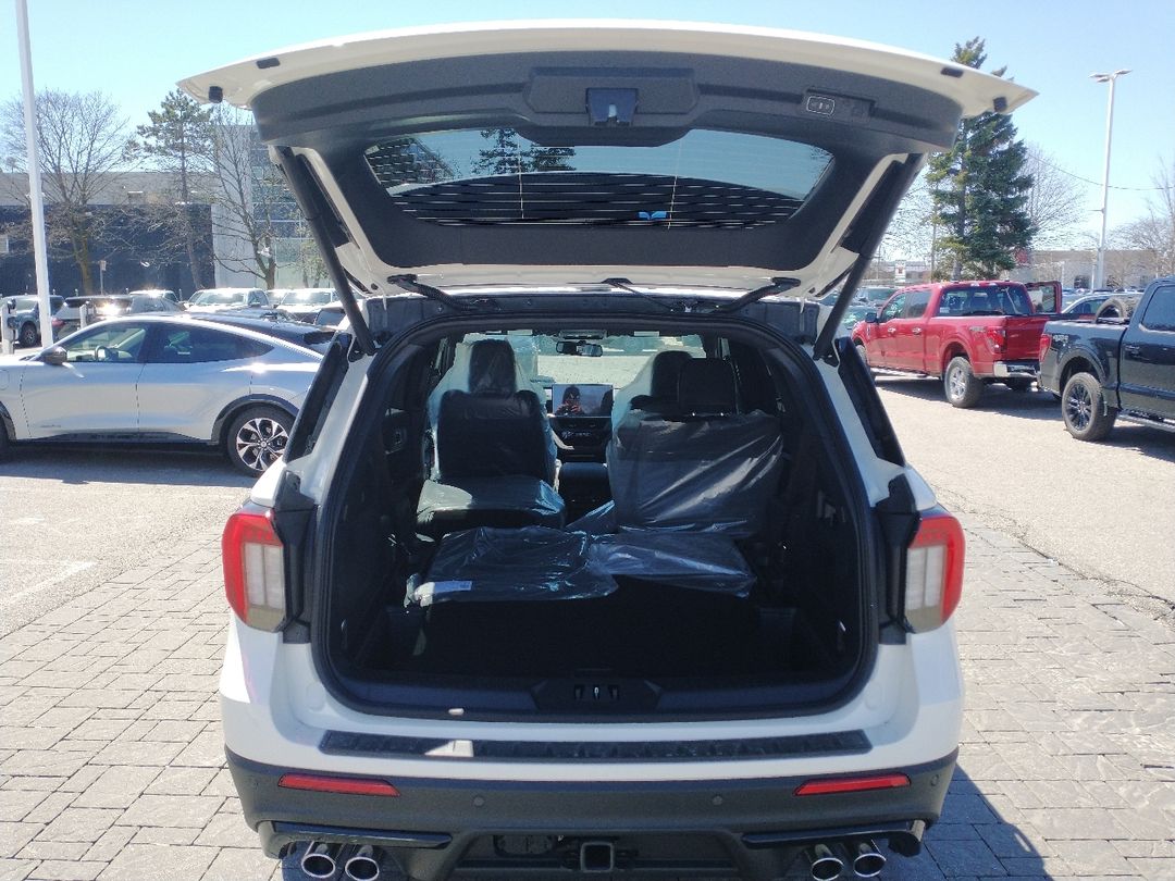 new 2025 Ford Explorer car, priced at $73,365