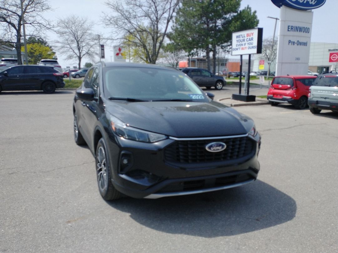 used 2023 Ford Escape car, priced at $34,998