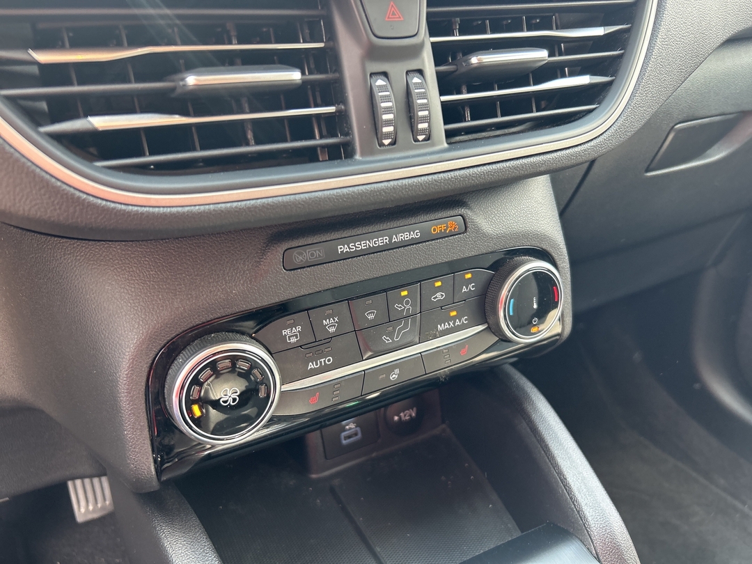 used 2022 Ford Escape car, priced at $27,998