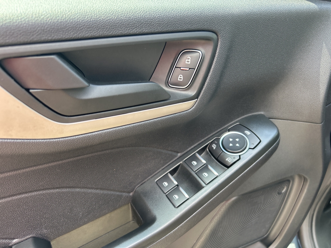 used 2022 Ford Escape car, priced at $27,998