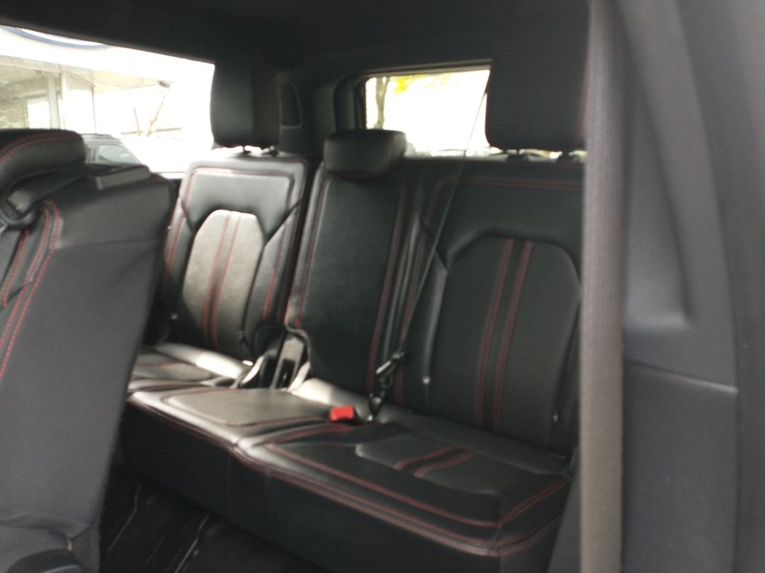 used 2022 Ford Expedition car, priced at $59,998