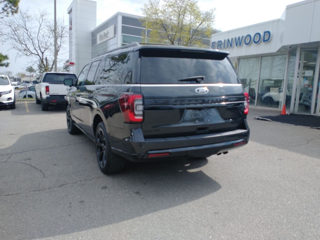 used 2022 Ford Expedition car, priced at $59,998
