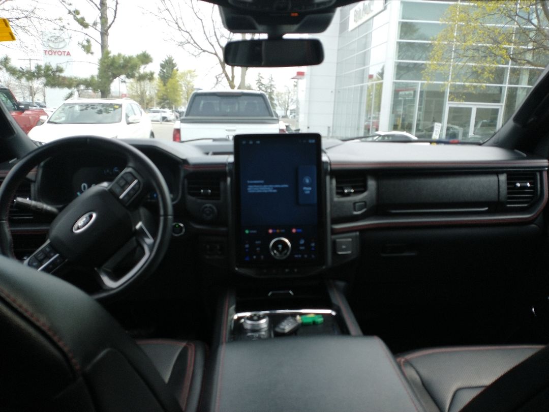 used 2022 Ford Expedition car, priced at $59,998