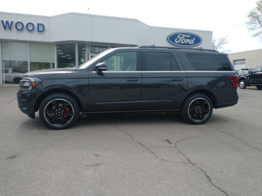 used 2022 Ford Expedition car, priced at $59,998